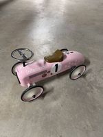 Voiture enfant rose en métal 