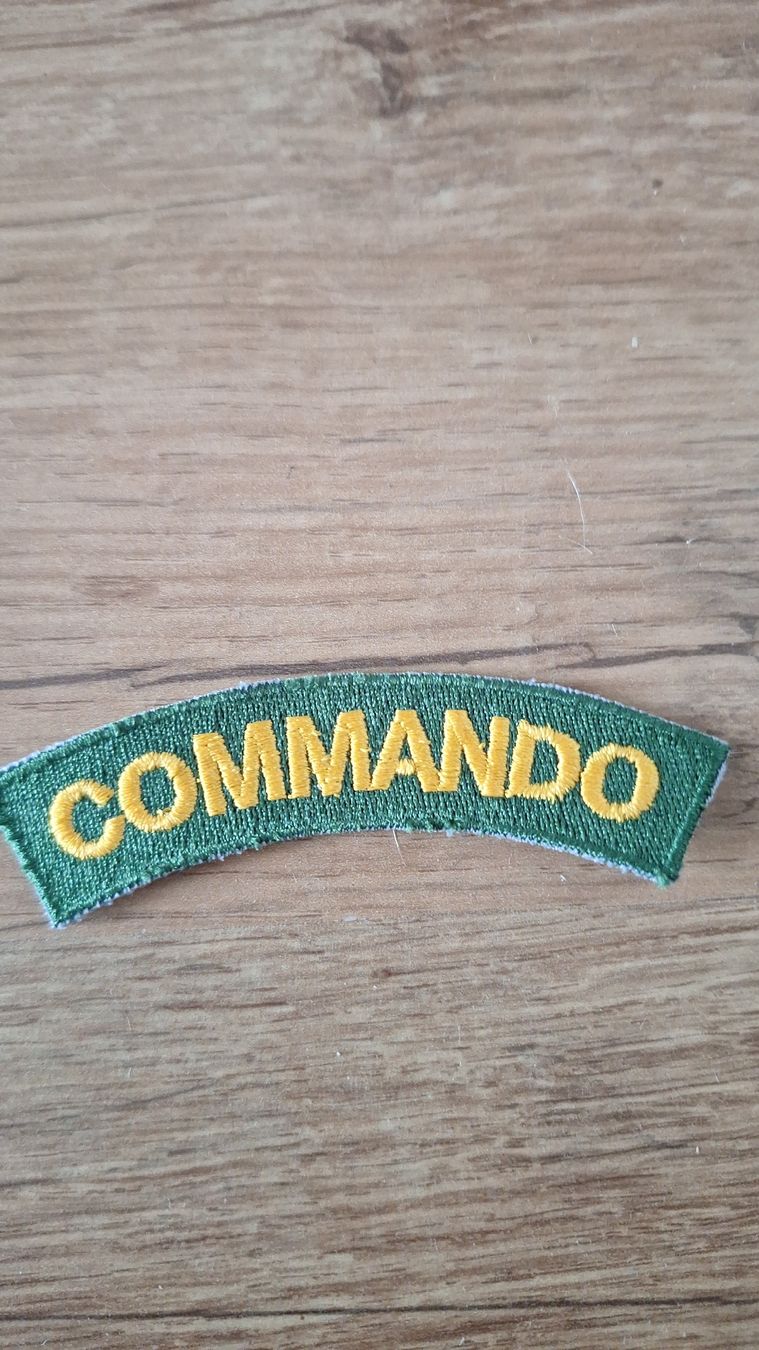 Schweizer Armee Plaketten & Abzeichen: Commando abzeichnen – Neu (gemäss Beschreibung) aus Granges VS von Moscou1