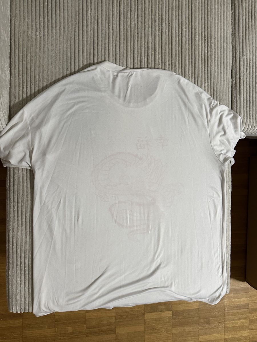 T-shirt: T-shirt blanc dragon – Nuovo (secondo la descrizione) da Lausanne venduto da ste_6zt5 1