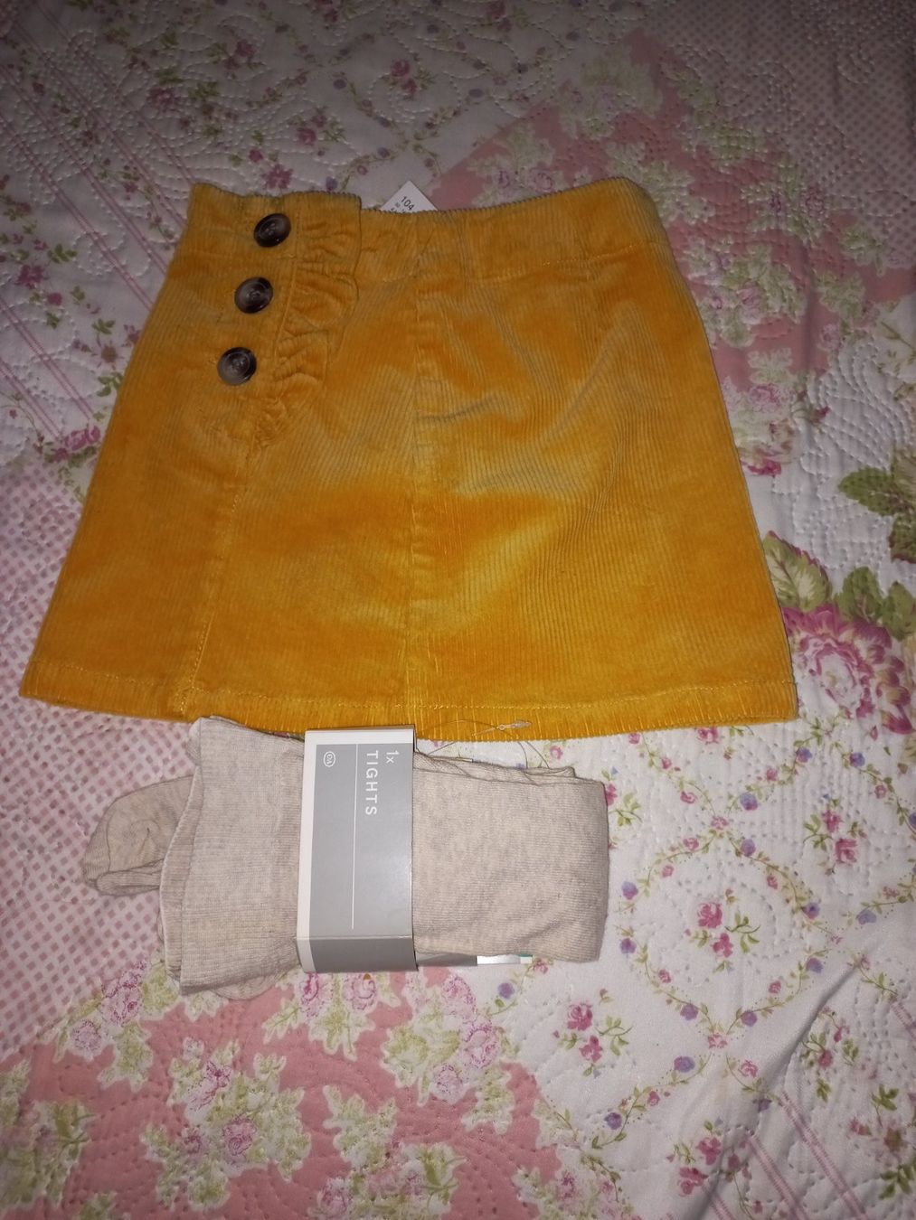 C&A Vestiti & Gonne: Set Rock mit Strumpfhose – Nuovo e nell'imballaggio originale da Basel venduto da zaa_7ft5 3