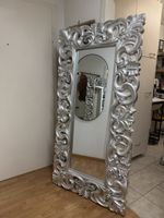 Grosser Wandspiegel Silber