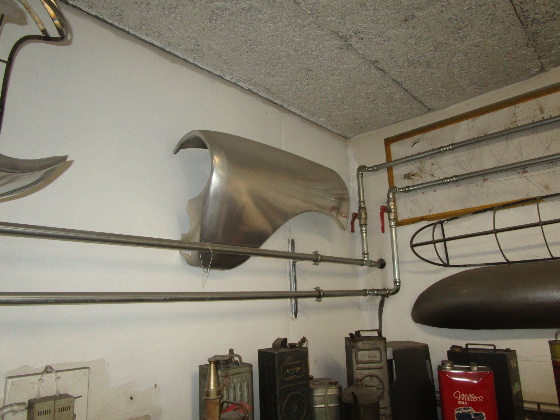 Tutti pezzi di ricambio auto: Diverse Blechteile Hand anfertigung – Usato da Grabs venduto da Rosengart
