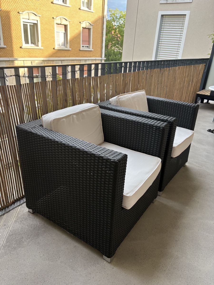 Fauteuils: 2 Rattan-Balkonsessel mit Polstern – D'occasion à Zürich par rob_v685 1