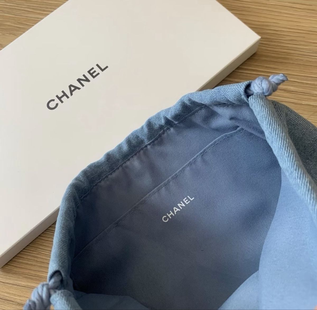 Sacs femmes: Chanel 2026 Denim Drawstring Bag Summer  – Neuf avec emballage d'origine à Chur par Madeys 3