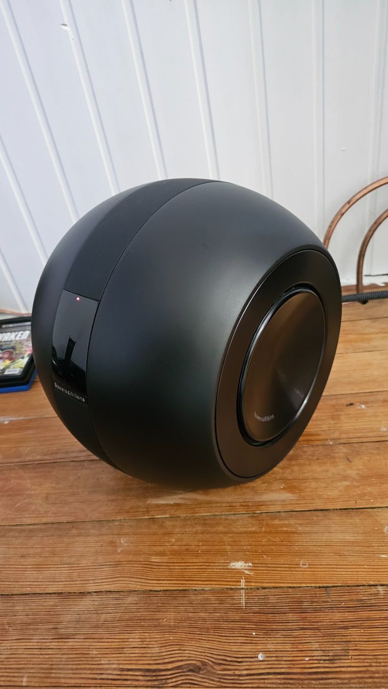 Bowers & Wilkins Casse acustiche: B&W PV1D Subwoofer Schwarz – Usato da Burgdorf venduto da Spacelove