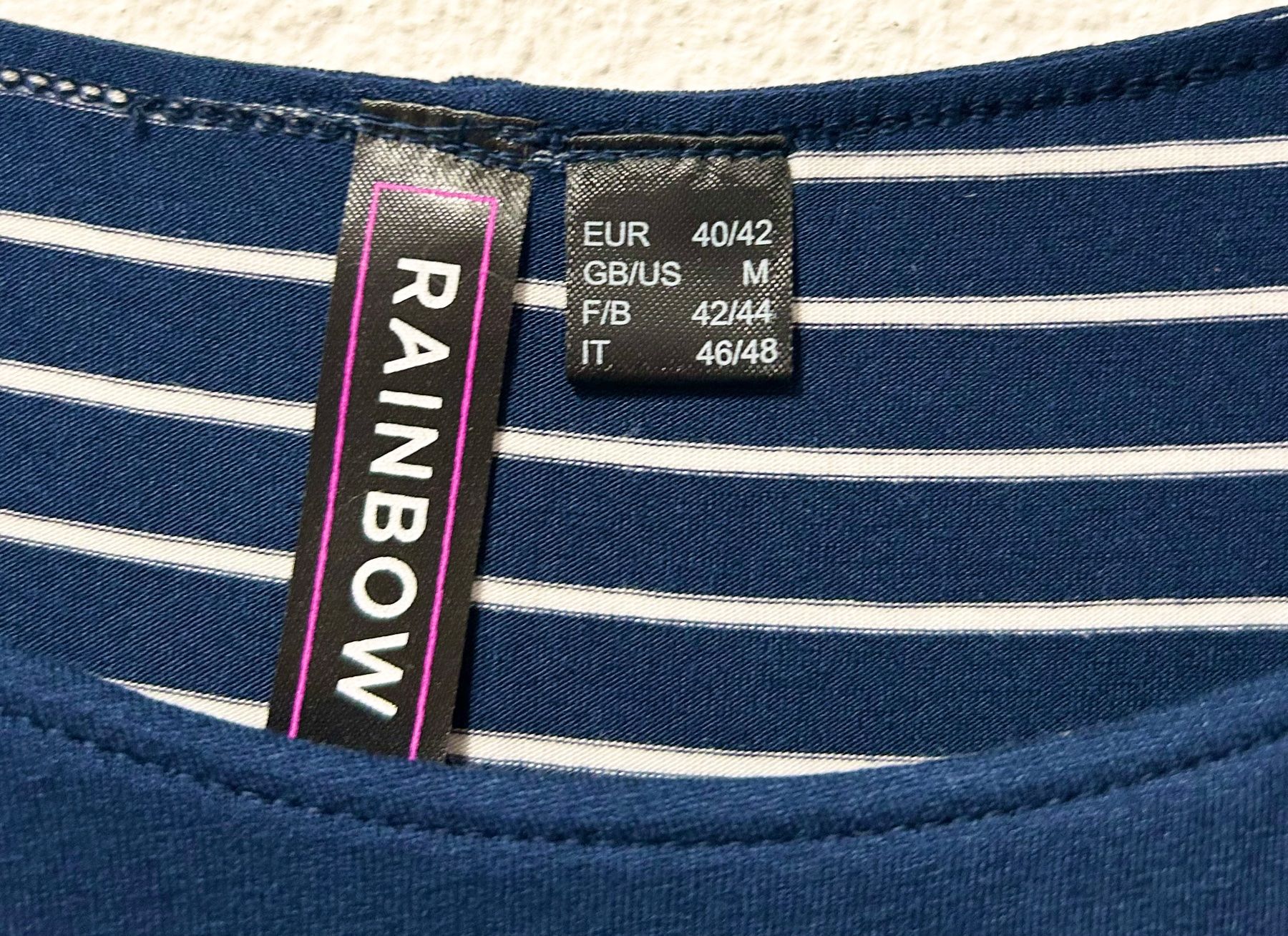 T-shirt: Langarmshirt – Nuovo (secondo la descrizione) da Bellinzona venduto da RossoScarlatto 1