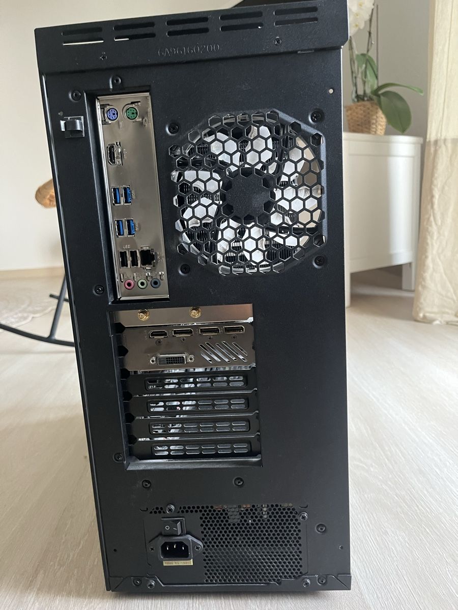 PC: PC Gaming en parfait état – Usato da Moutier venduto da Kashh 3