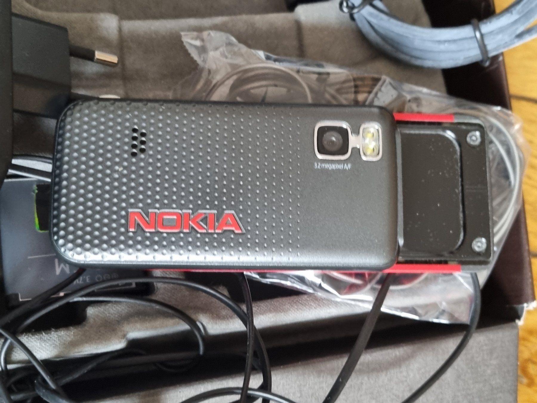Nokia Telefoni cellulari / Smartphones: Nokia 5610 Xpressmusic – Usato da Schaffhausen venduto da Leveron13 4