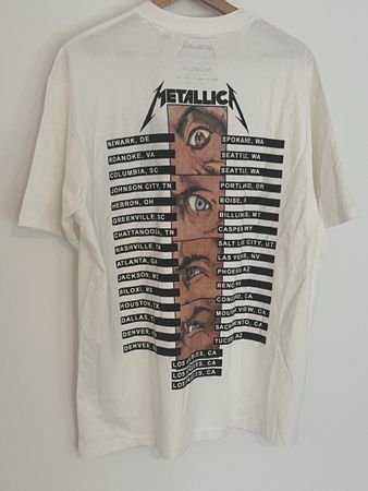 Metallica Damaged Justice Tour T-Shirt S – Pull&Bear – Offic