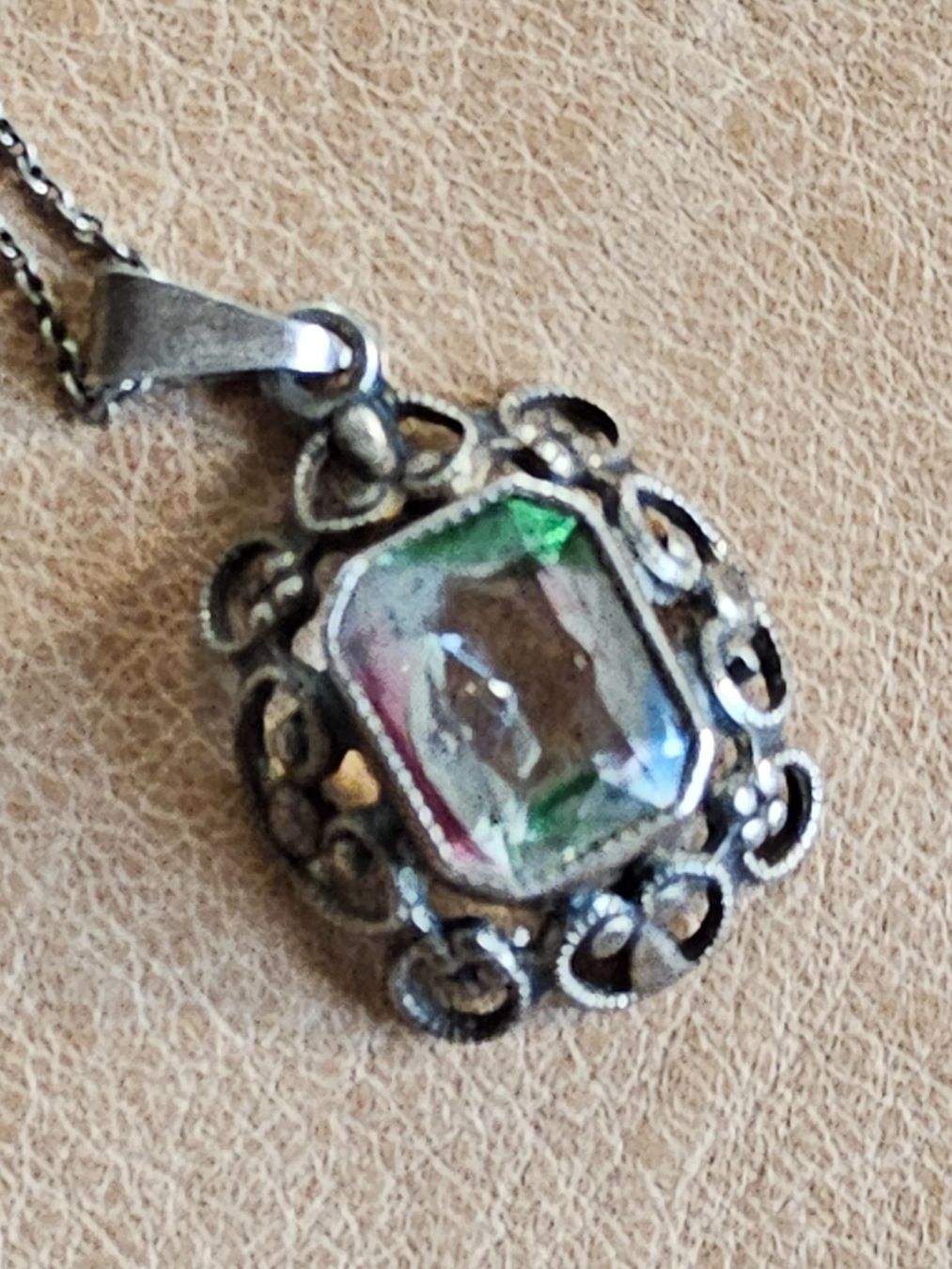 Anhänger: Antiker Silber Irisglas Rheinkiesel Anhänger mit Kette – Gebraucht aus Zürich von SciTec 2