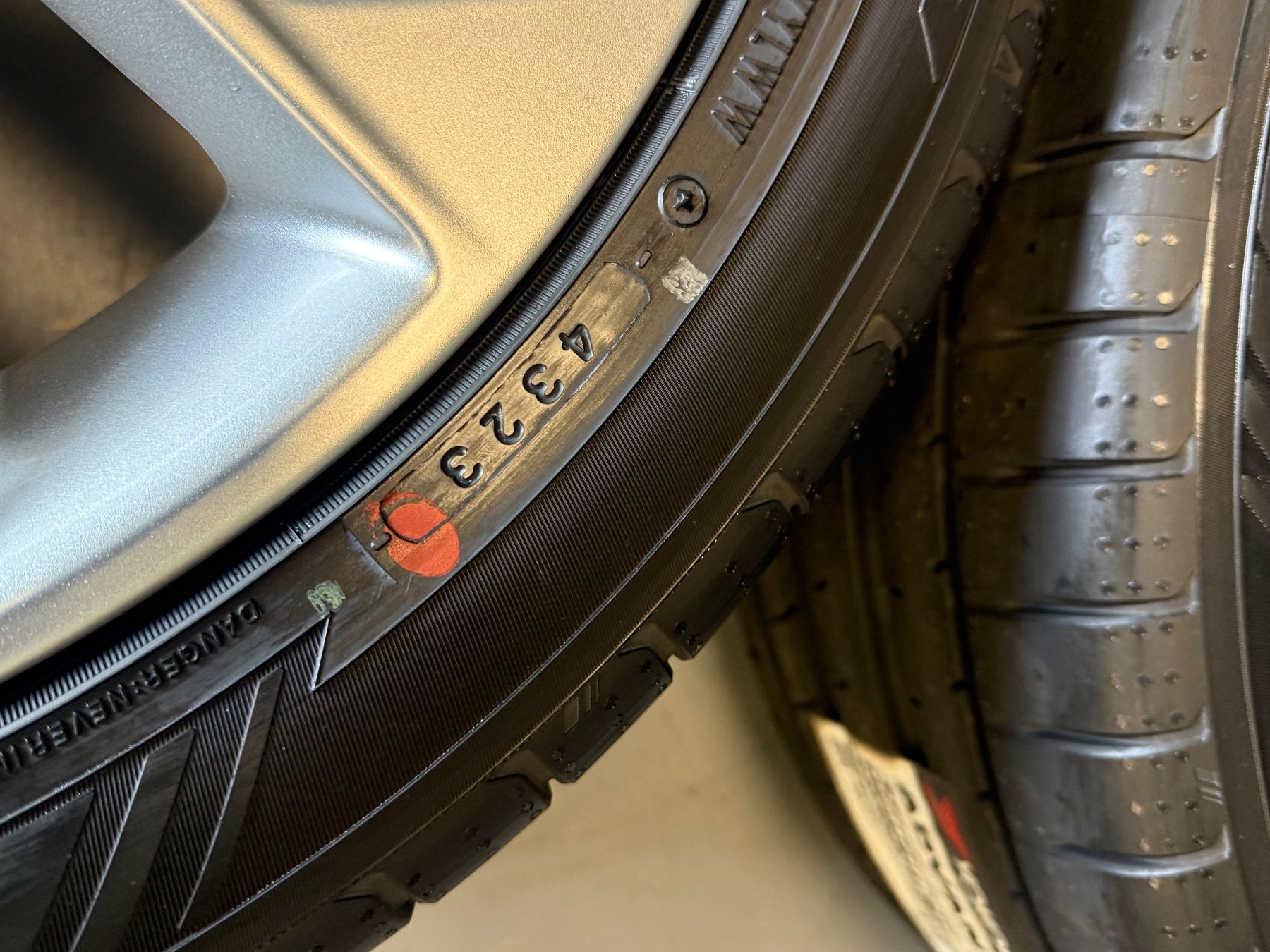 Audi Pneumatici & Ruote complete: Originale Audi Q2/SQ2 Sommerräder – Nuovo e nell'imballaggio originale da Gerlafingen venduto da Pneu-Puric 5