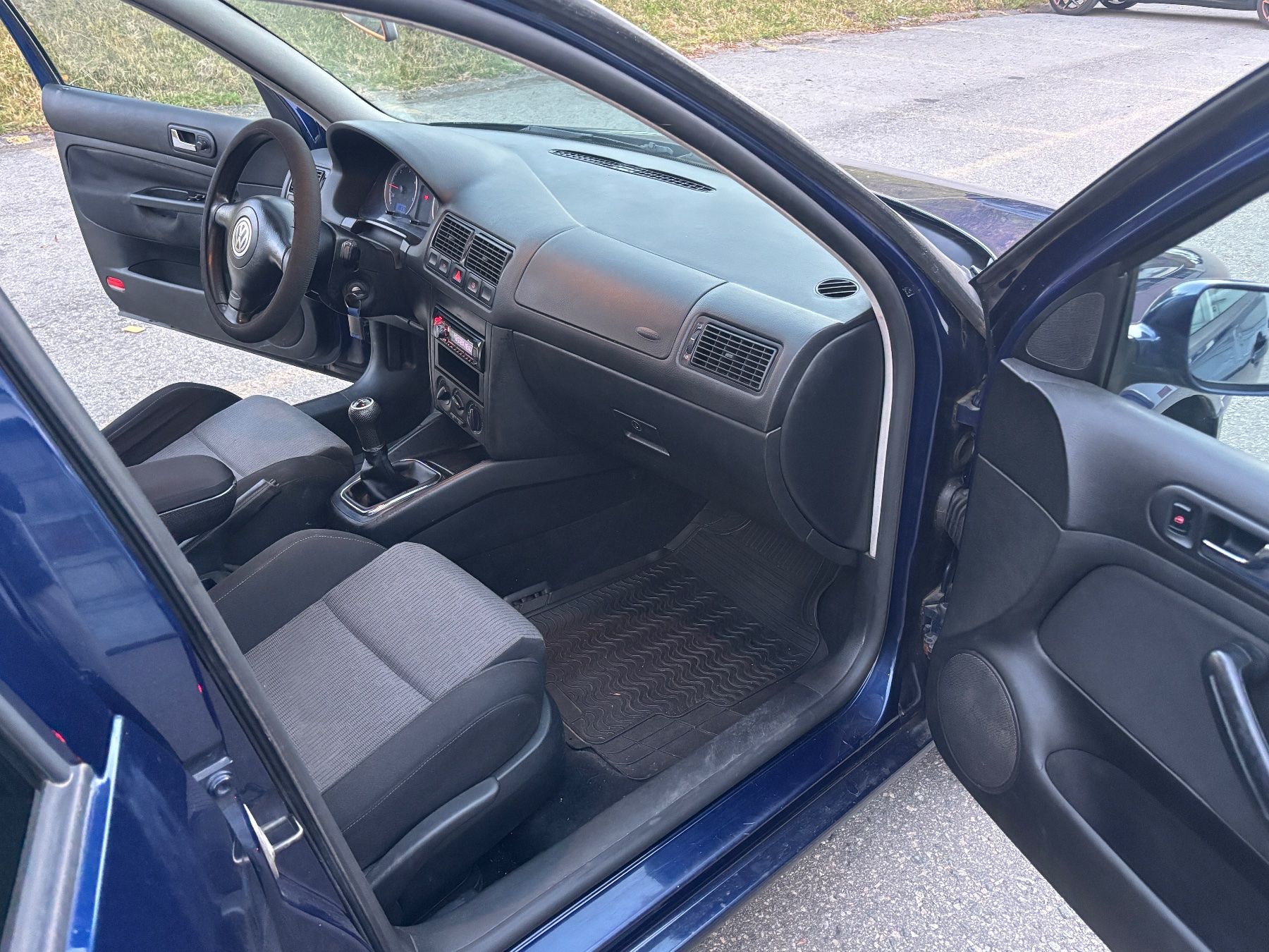 VW Automobili: VW Golf 1.9 TDI – Usato da Samedan venduto da bru_8lnm 8