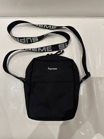 Supreme Schultertasche od. Umhängetasche / GR OneSize