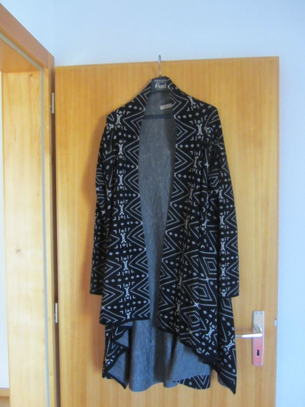 Bershka Giacche: Jacquette longue noire M – Usato da Oberried FR venduto da berg04 1