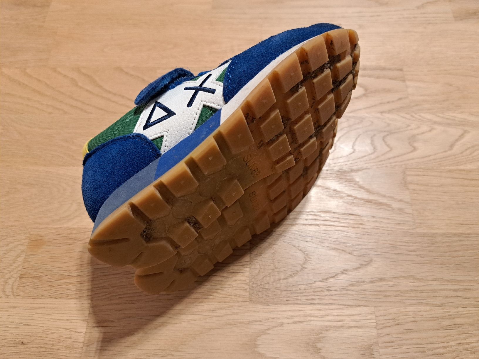 Scarpe per ragazzi: Sneaker Schuhe Gr. 30 Sun68 – Usato da Bergdietikon venduto da Staphylococcus 2