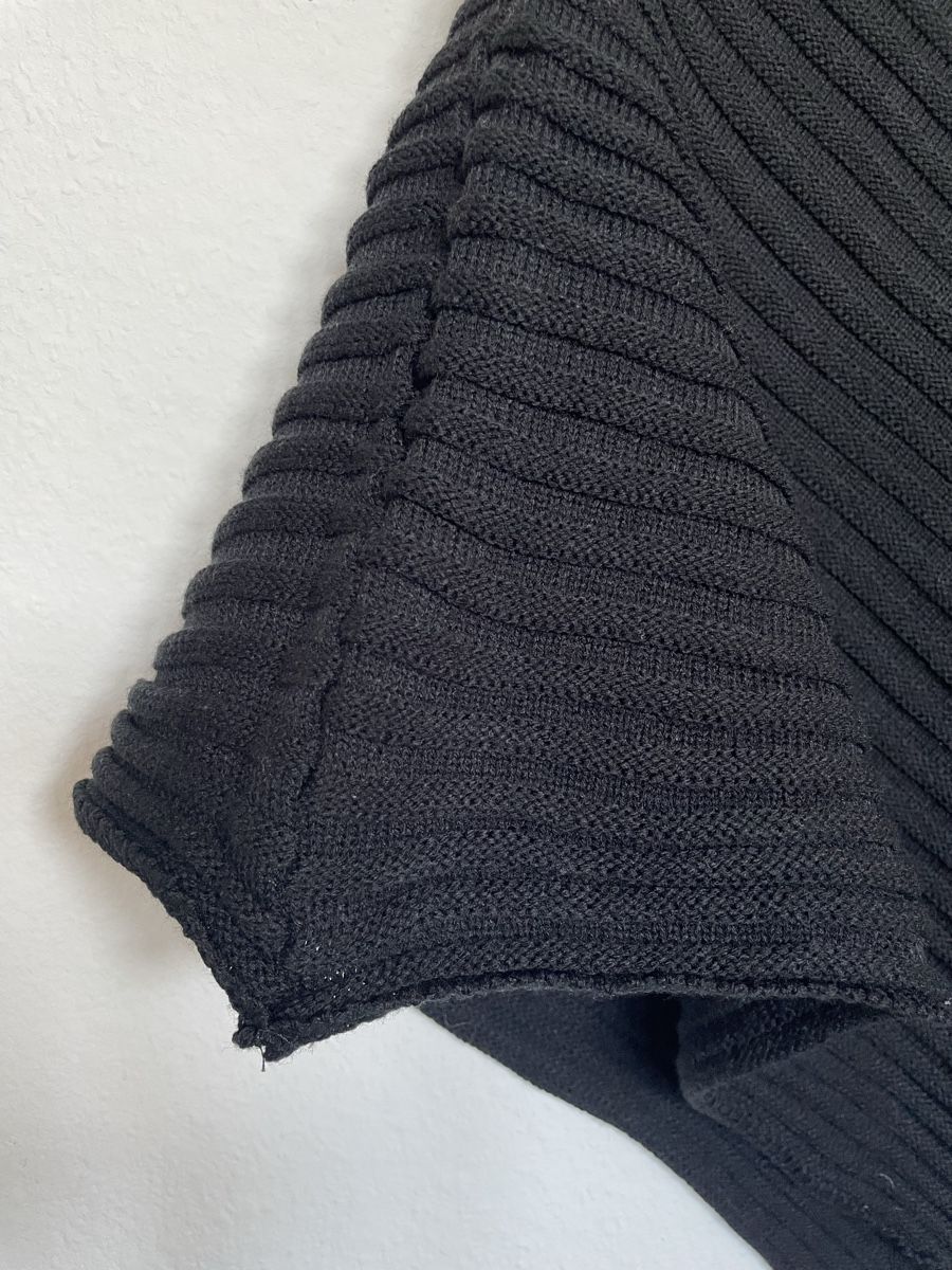 Altro in Moda donna: Damen Poncho schwarz – Usato da Basel venduto da Robyn20 1