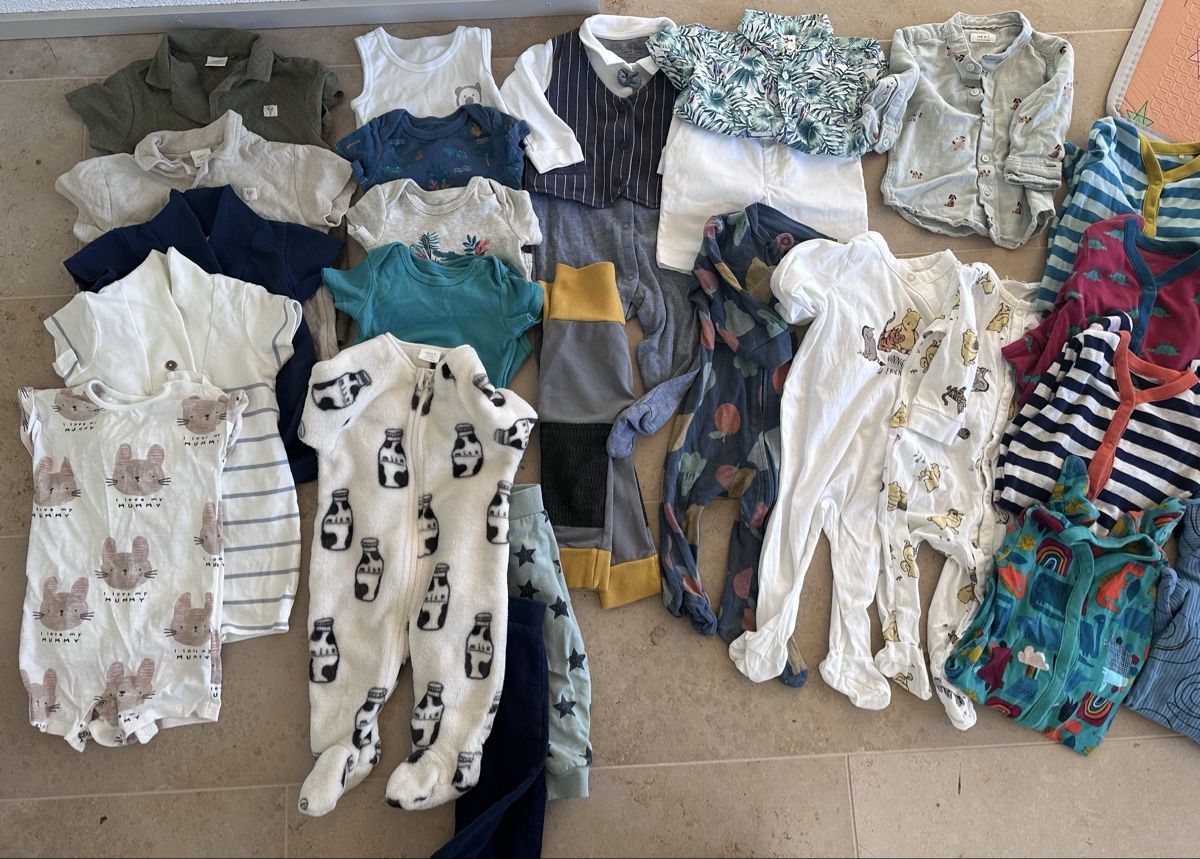 Next Lotti & Set di vestiti: Grosses Kleiderpaket junge Gr. 74 – Usato da Zürich venduto da casiana 1