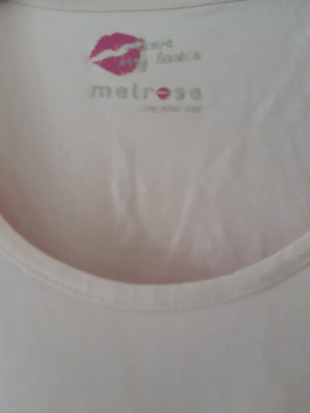 Top: Shirt – Usato da Marly venduto da schnibu2 1