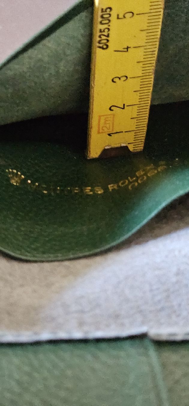 Brieftaschen: PORTEFEUILLE EN CUIR VERT OLIVE   ROLEX  TRACE D'USAGE – Gebraucht aus Genève von fin_9572 4
