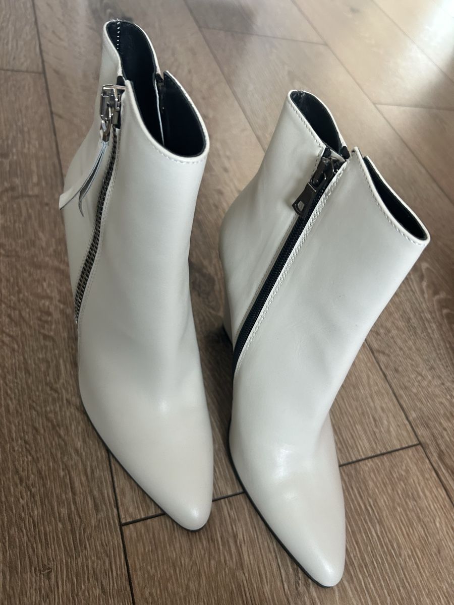 Chaussures femmes: Bottines blanches à talons originaux, pointure 38. – Neuf (Voir description) à Oulens-Echallens par Puppa73 7