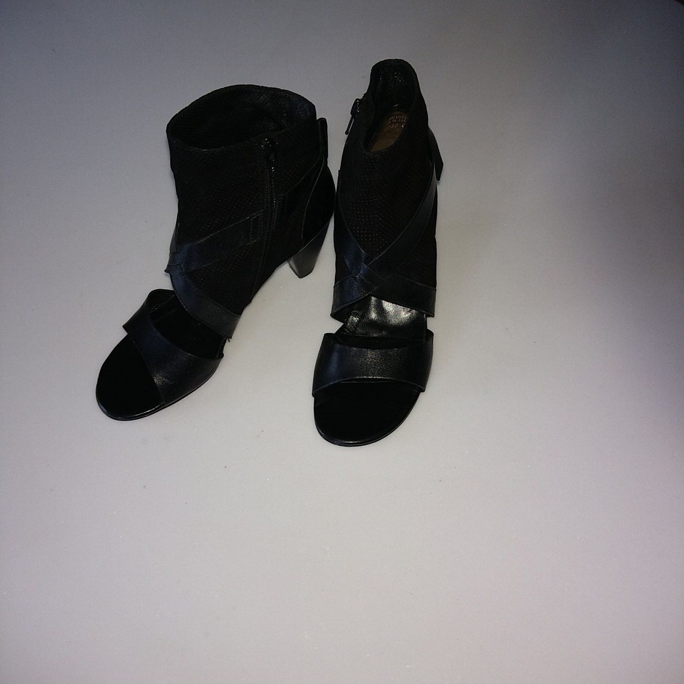 Paul Green Scarpe da donna: Schwarze offene Stiefelette PAUL GREEN Gr. 40 – Nuovo (secondo la descrizione) da Degersheim venduto da 191maschina46 4