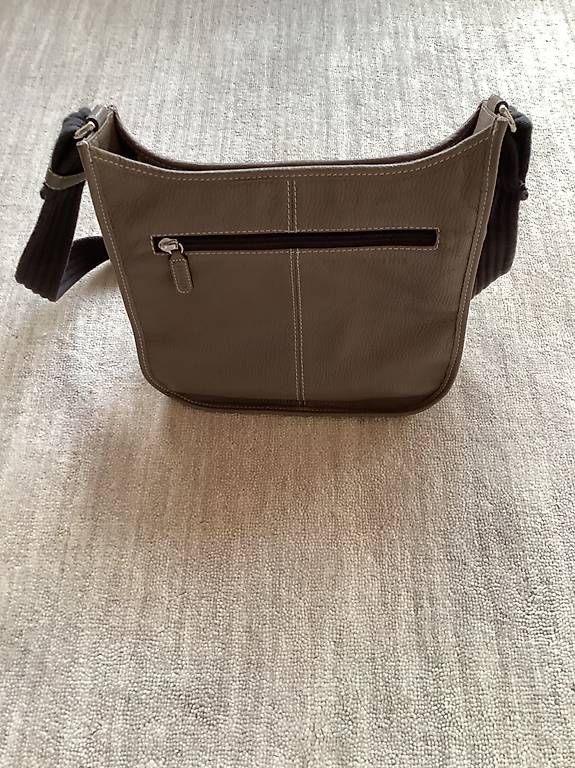 Borse da donna: Damen Lederhandtasche – Usato da Arlesheim venduto da Matweb