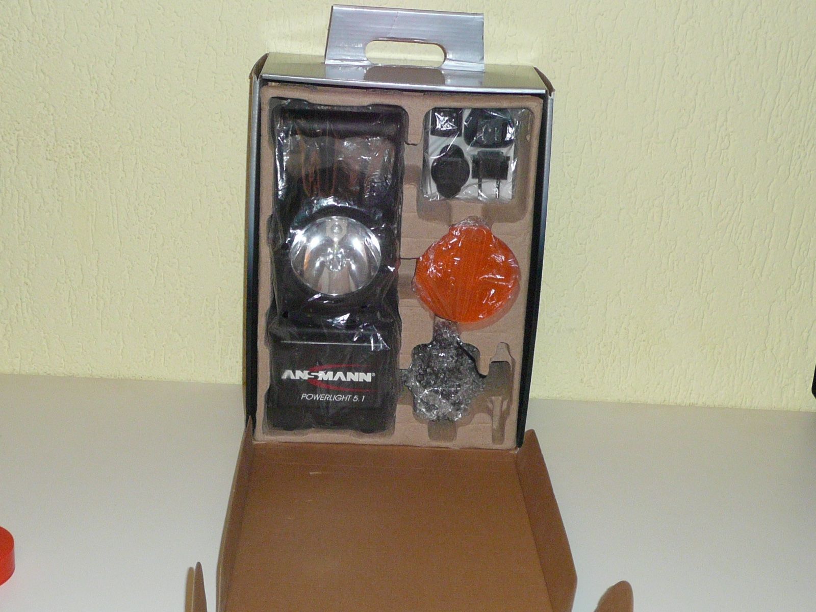 Lampade: Ansmann " Powerlight 5.1 mit Notlichtfunktion " – Nuovo (secondo la descrizione) da Kriens venduto da Taurus12 5