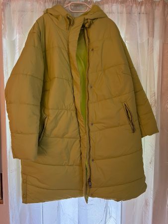 Warme Winterjacke, Grösse L/XL Top Zustand, Frühlingsfarbe!