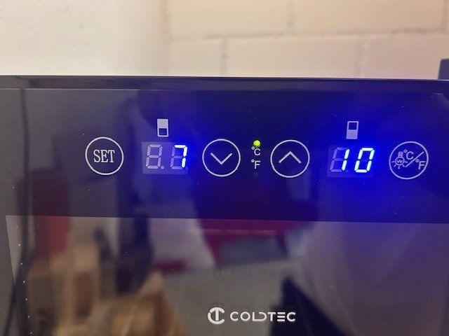 Réfrigérateurs: Weinkühlschrank, 2 Zonen – D'occasion à Uerikon par paratech07 2