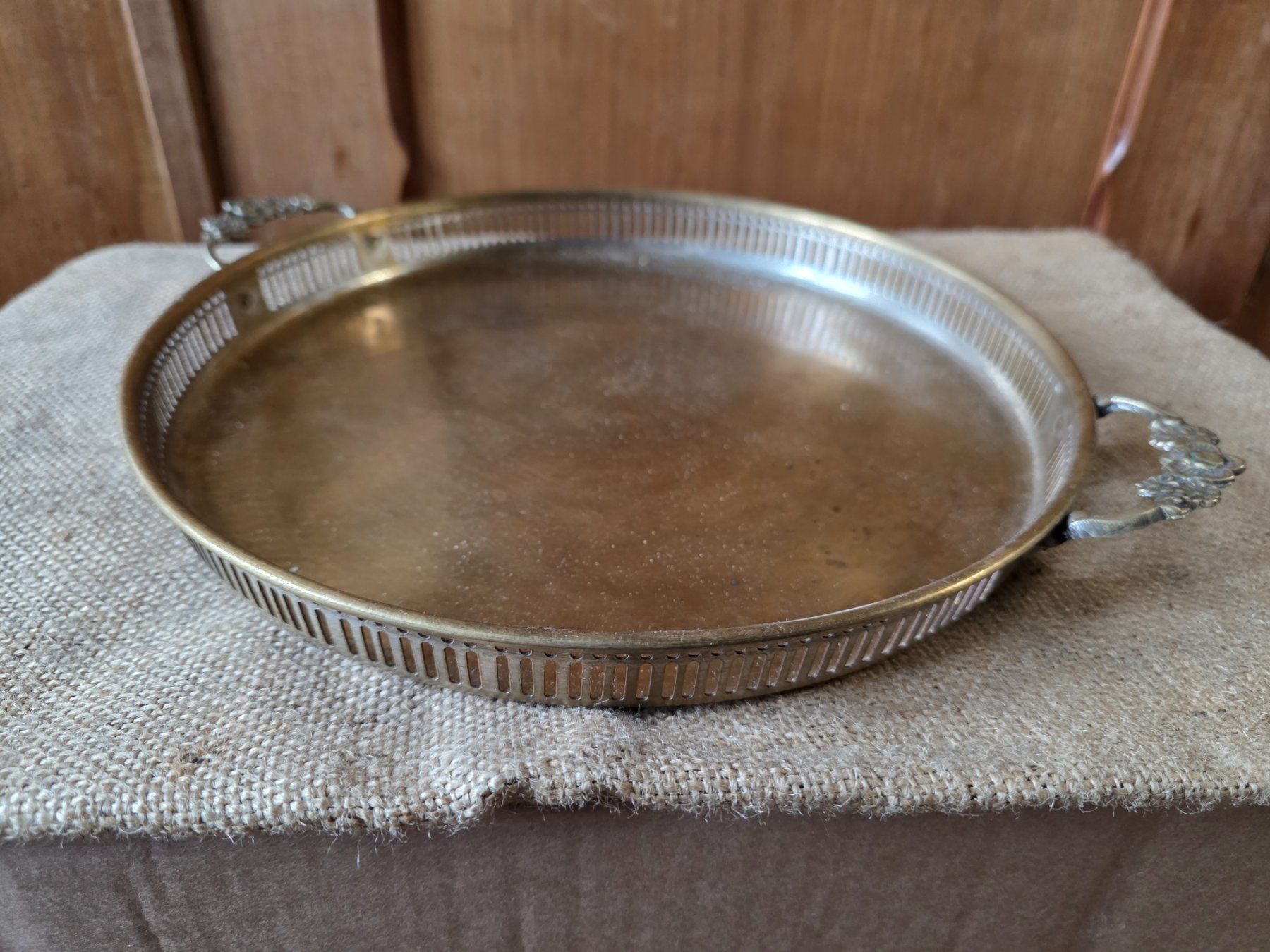 Piatti di portata: antikes Blech Servier-Tablar Tablett 28 cm – Usato da Walterswil BE venduto da Lonitti 1
