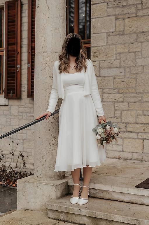 Bolero: Bolero / Brautjacke Gr. 36 mit Schal – Usato da Balzers venduto da chr_jg2k