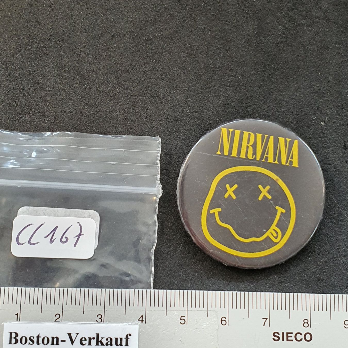 Placchette & Badge: CC167 - Pin /Button - Musik - NIRVANA – Usato da Reinach BL venduto da Boston-Verkauf