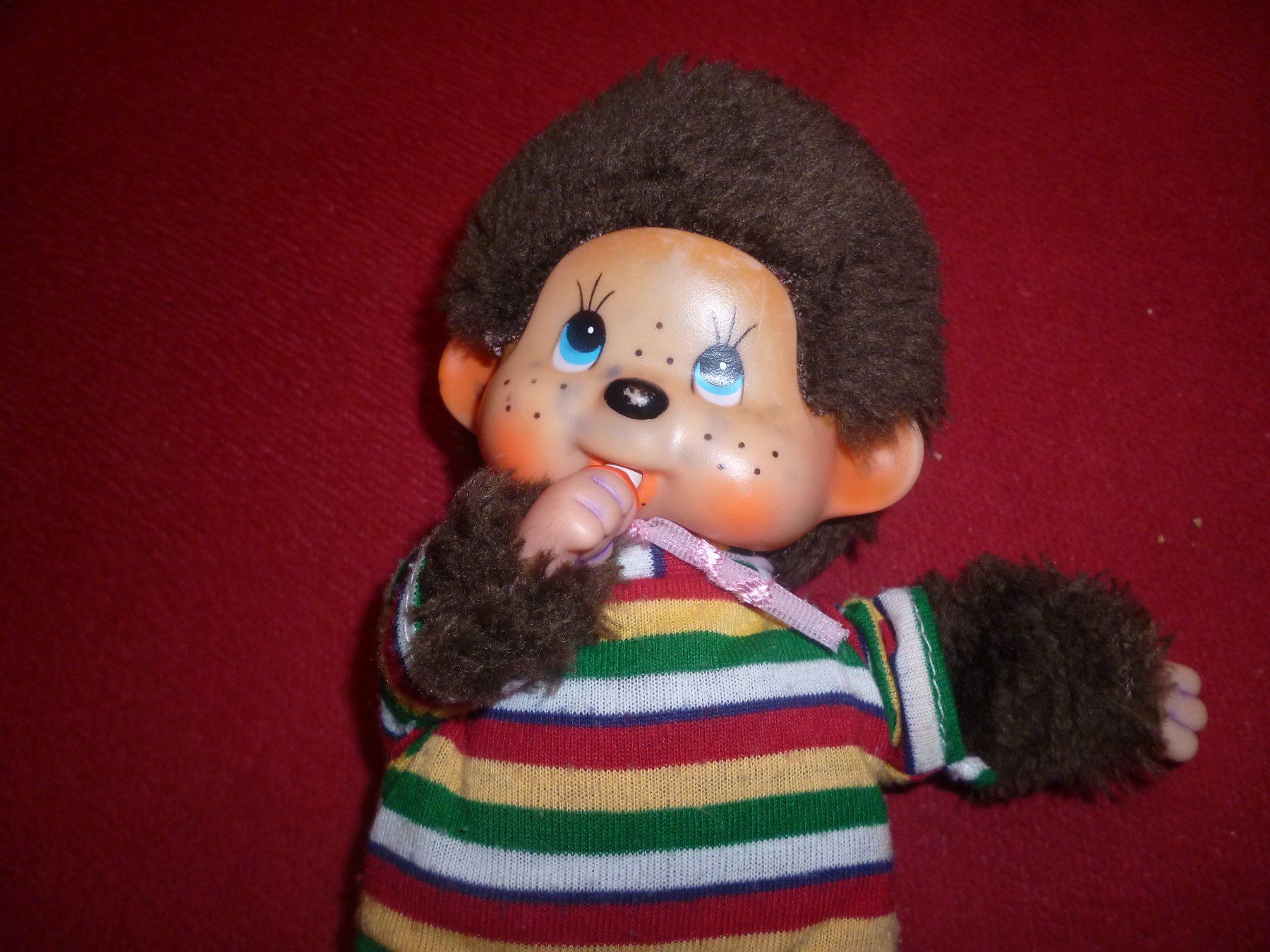 Monchhichi Puppen: Monchichi Äffchen mit Nuggi, bunt gestreift,VINTAGE!!! – Gebraucht aus Volketswil von nemo2000 1