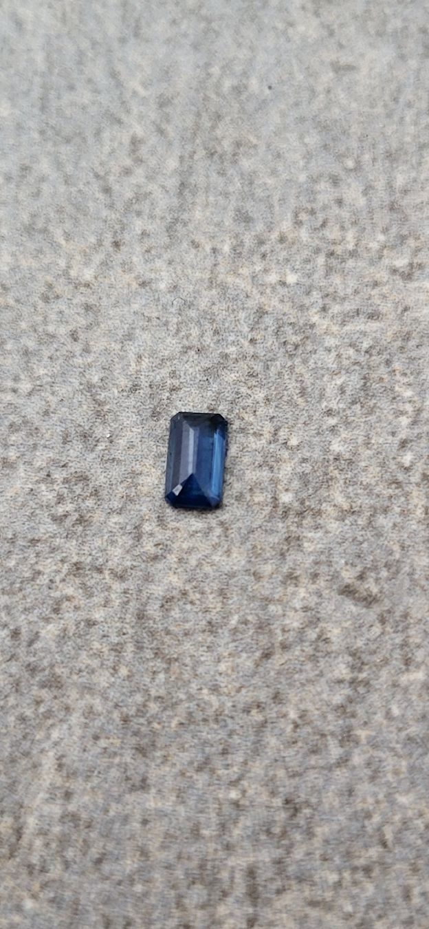 Pietre preziose: Traumhafter Saphir mit Zertifikat – Nuovo (secondo la descrizione) da Unterägeri venduto da Altgoldschmuck 2
