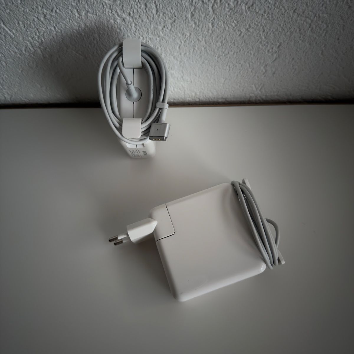 Caricabatterie: Chargeur MacBook MagSafe 2 85Watts – Usato da Vevey venduto da diogodasilva_