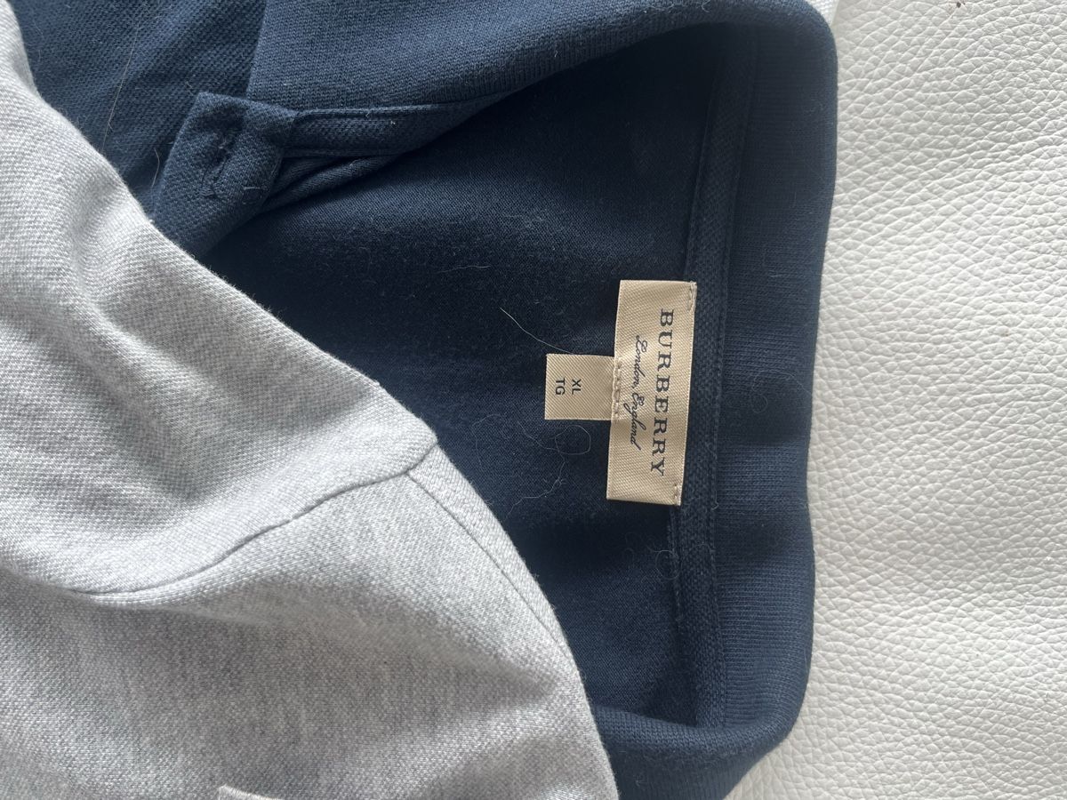 Burberry T-shirt: 3er Pack Burberry Shirts – Nuovo (secondo la descrizione) da Langnau am Albis venduto da rem_xx5l 2
