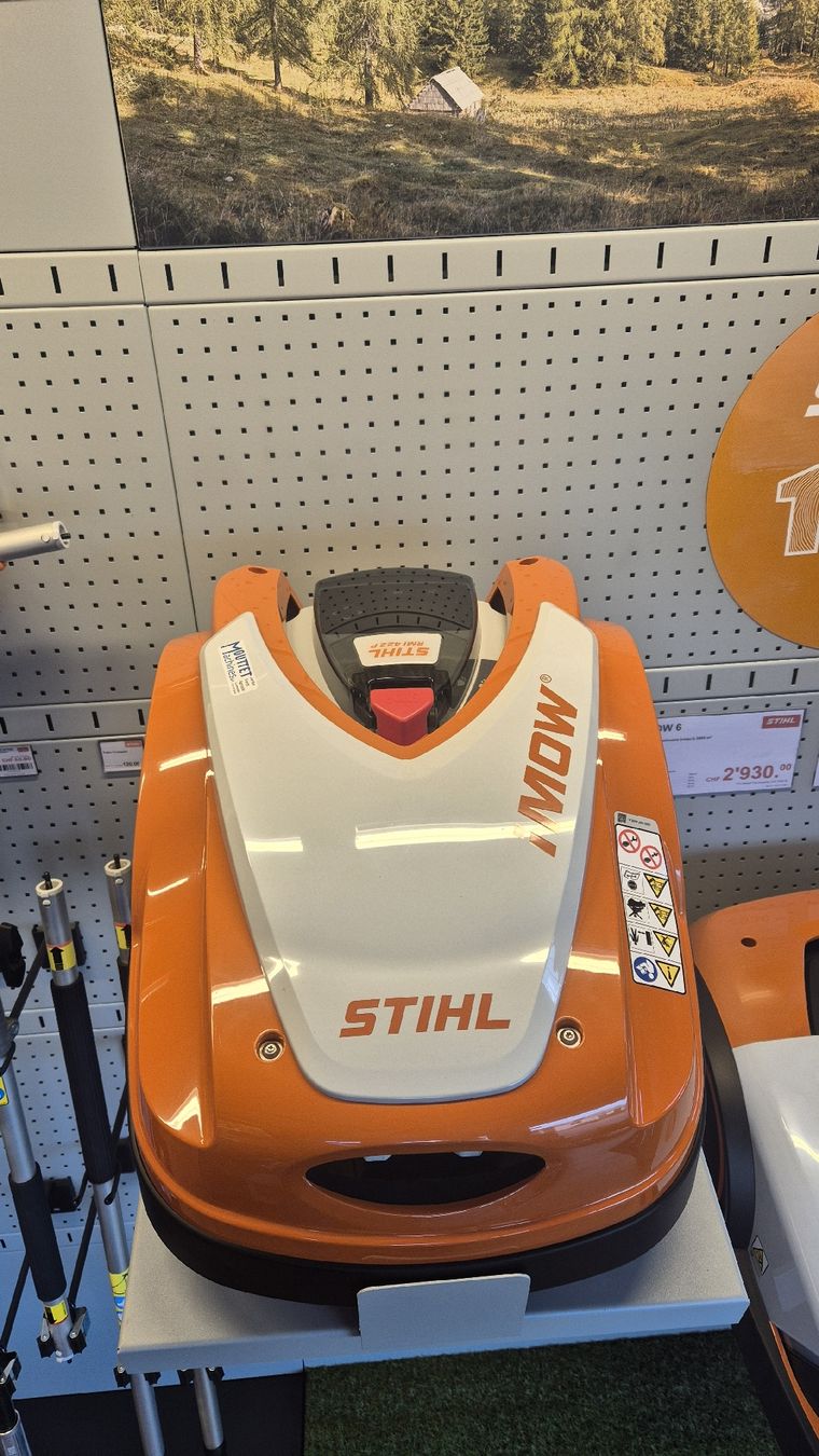 Stihl Tagliaerba: Robot tondeuse Stihl – Nuovo e nell'imballaggio originale da Courrendlin venduto da MouttetMachines 1
