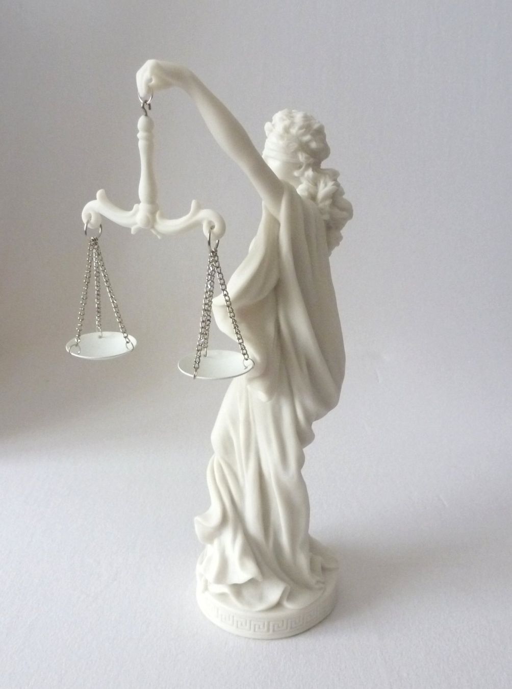 Figuren: Kunstharz-Statue - Justitia – Neu und originalverpackt aus Mauren von Yeelen 1