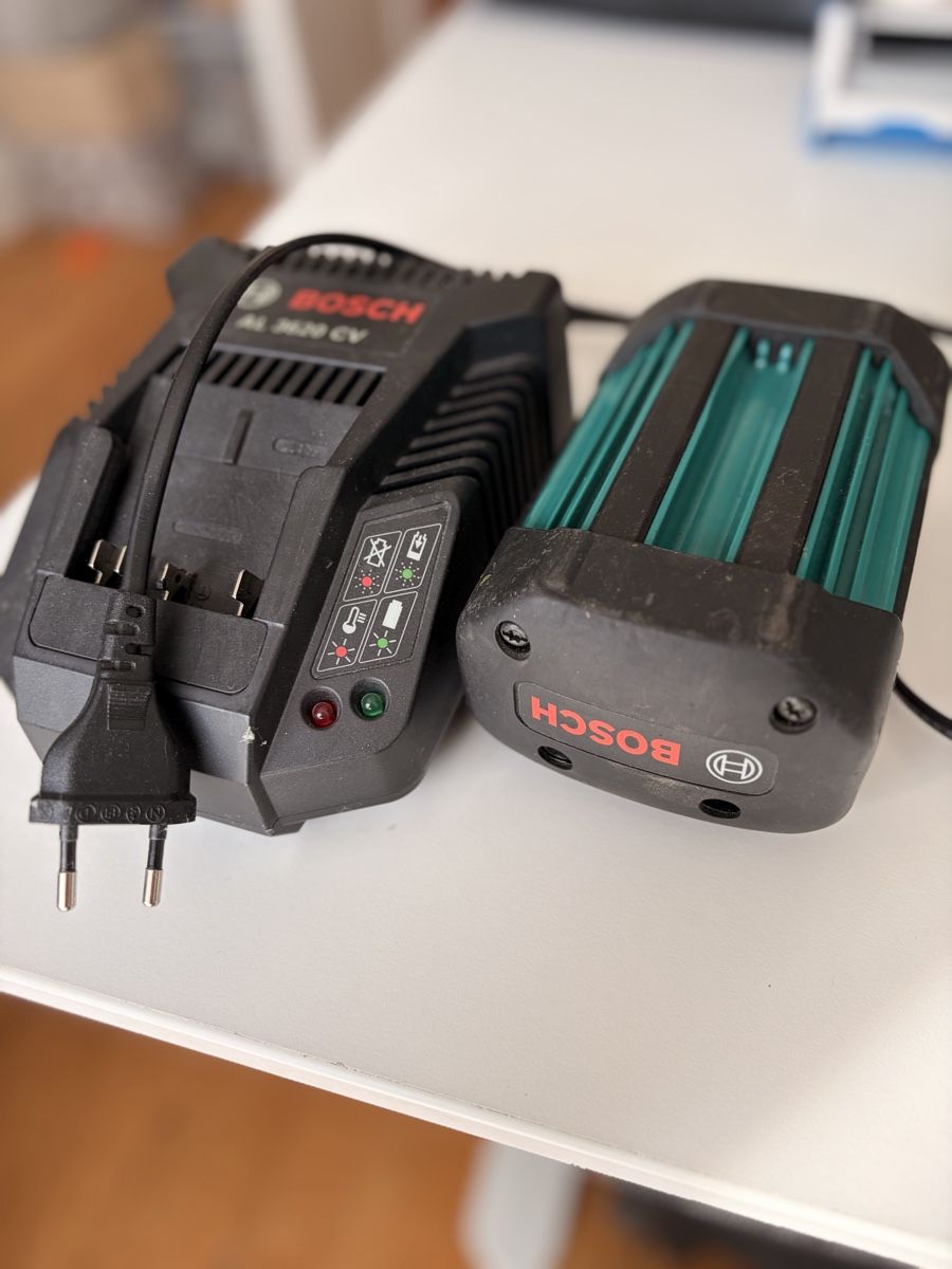 Bosch Akkus & Batterien: Bosch 36 Volt inkl. Ladegerät – Gebraucht aus Uttigen von MarioSt 1