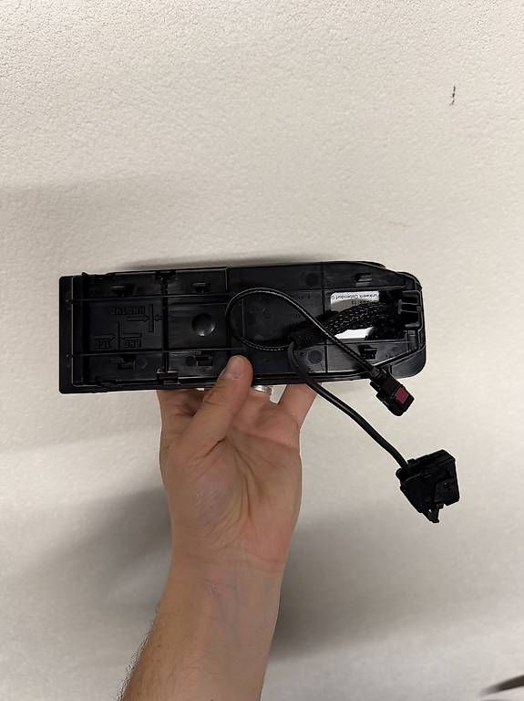 Accessori per altri veicoli: Original BMW Eject Box Armlehne Telefon – Usato da Laufen venduto da ama_cj2w 2