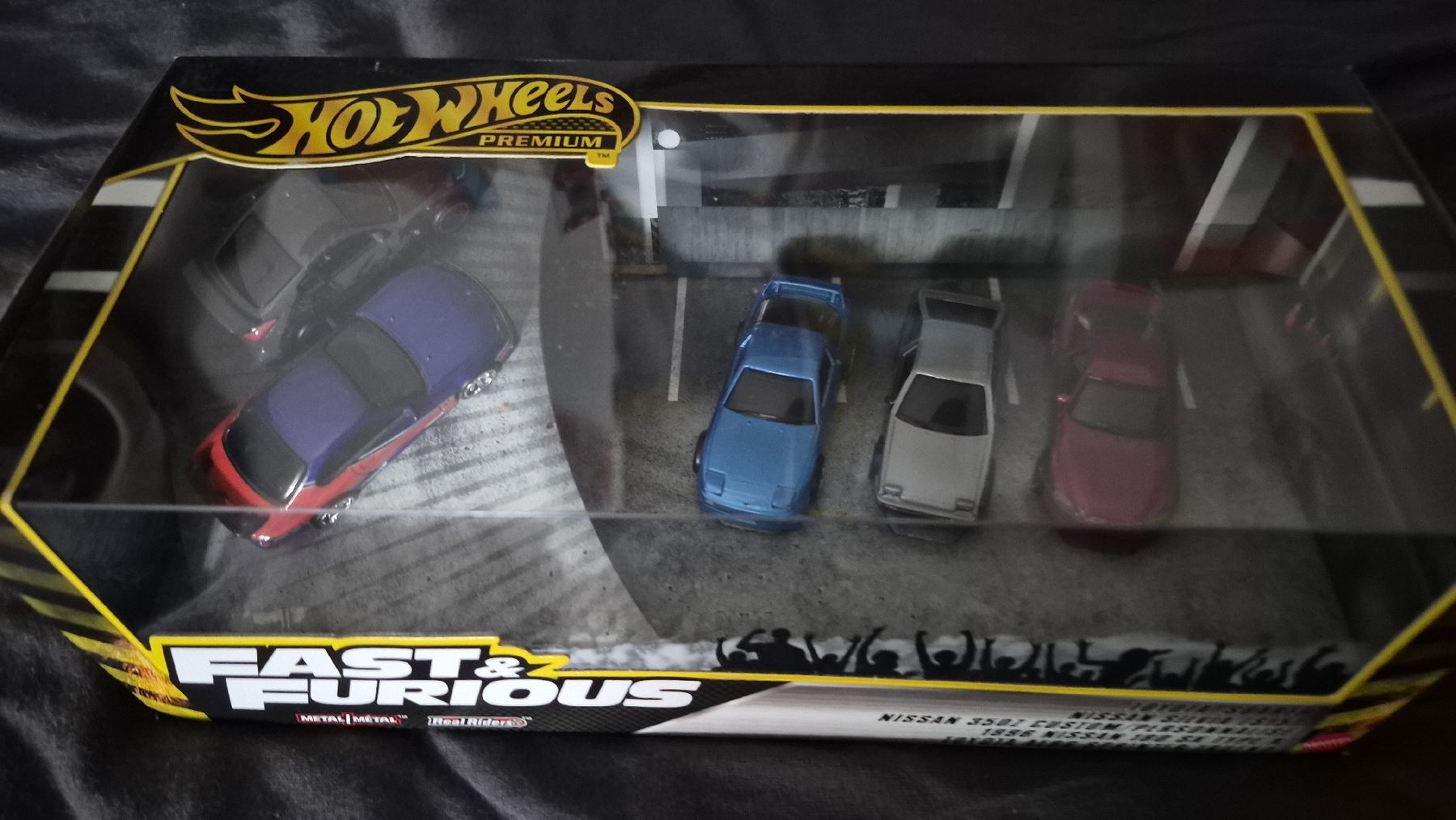Hot Wheels Modellini d'auto: The Fast and Furios Hotwheels Diplay – Nuovo e nell'imballaggio originale da Jona venduto da Rdiaz77