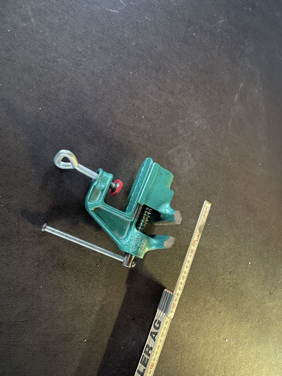Tous les outils: Schraubstock  Gebraucht! – D'occasion à Gipf- Oberfrick par T30Zimm 2