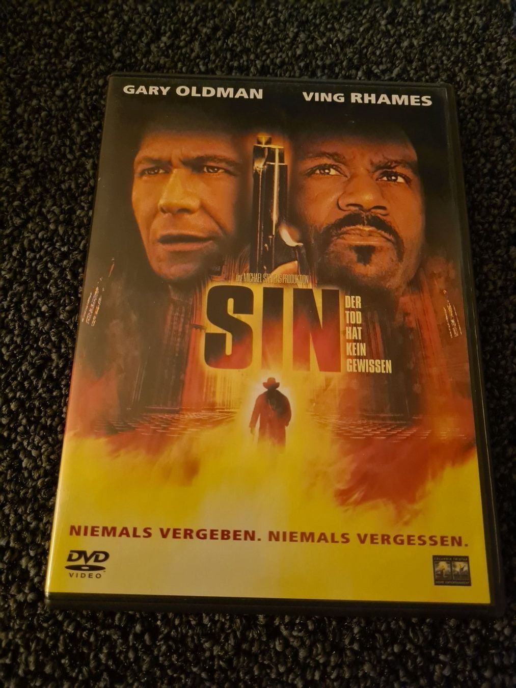 Tous les DVDs: SIN (7332) – D'occasion à Ruswil par Ruck.Zuck.