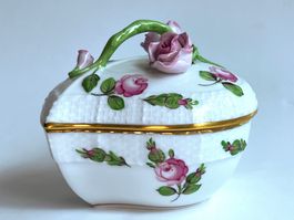 Deckeldose / Schatulle*Herz Form*HEREND*HVNGARA*HANDPAINTED*