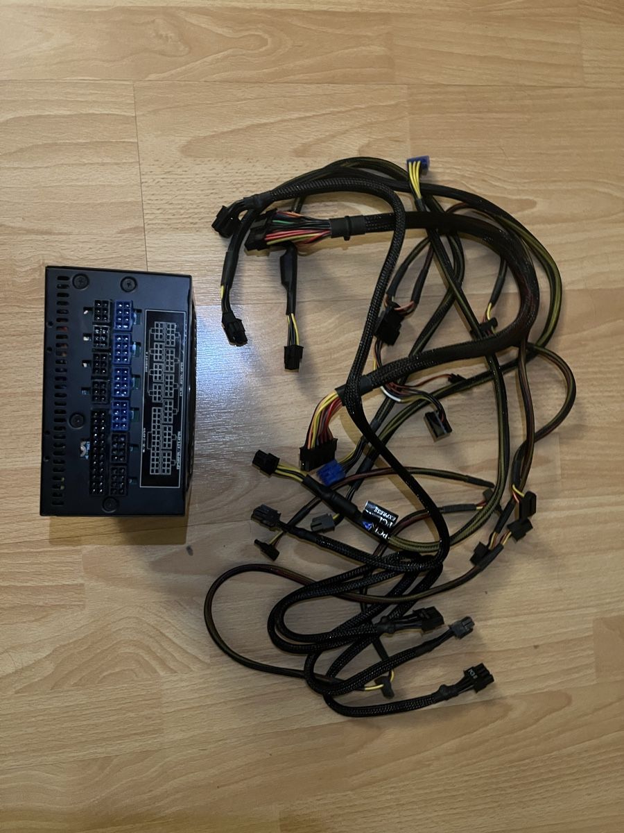 Composants électroniques: SilverStone Strider Plus 850W - Vollmodular - 80 Plus Silver – D'occasion à Zürich par rtinise 7