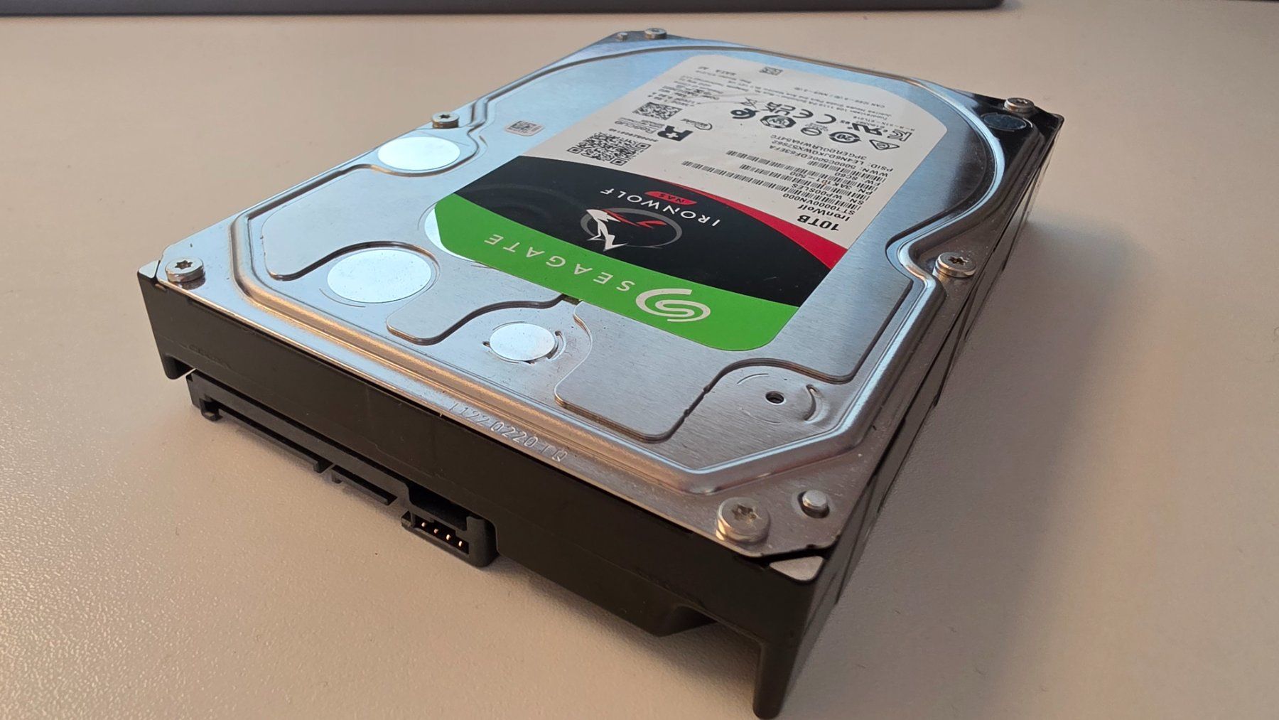Seagate Dischi rigidi: 10TB HDD Seagate Ironwolf NAS – Usato da Künten venduto da Thozogg 1
