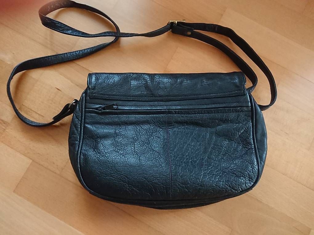 Borse da donna: Hochqualitative Ledertasche schwarz – Usato da Wald ZH venduto da e8e 3