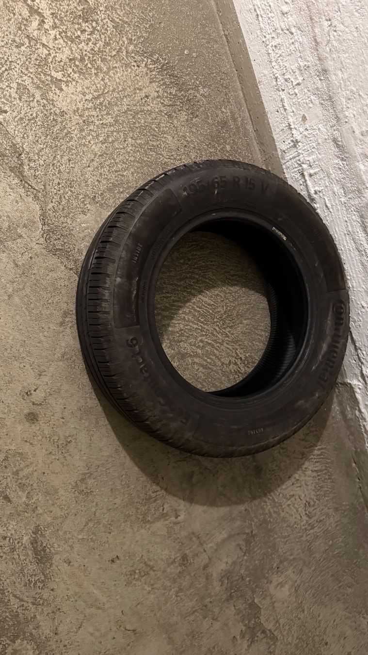 Pneumatici & Ruote complete: Continental 195/65 r15 – Usato da Glattbrugg venduto da BlitzSale