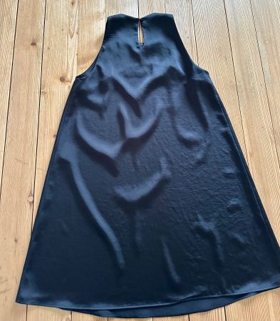 Satinminikleid oder Oberteil A-Form