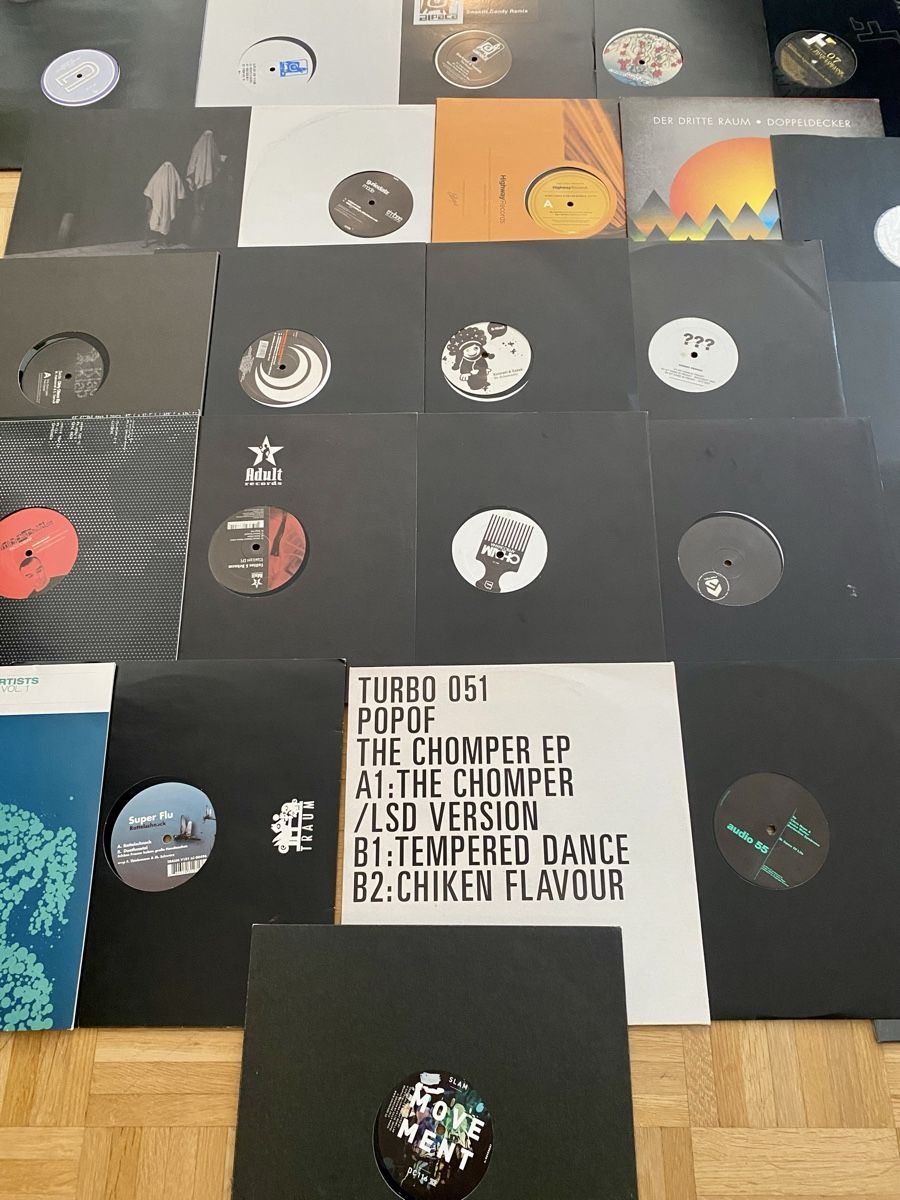 Dischi in vinile: Vinylsammlung Techno Minimal Tech House – Usato da Möhlin venduto da Devilspunchbowl 8